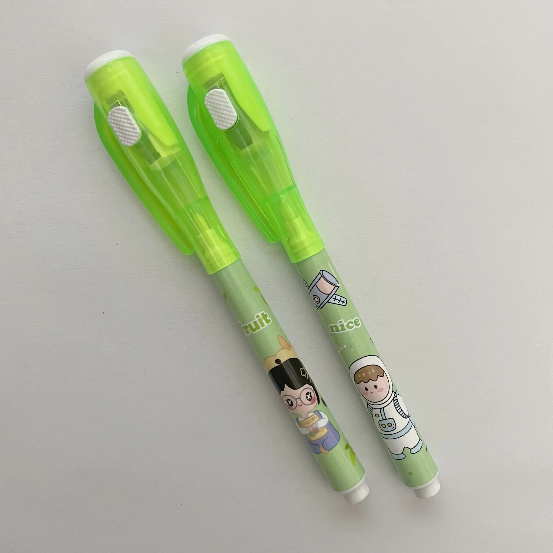 Soododo Hot-Sale Student marker colorless highlighter net Red Fun Head banknote check pen Magic highlighter LED light UV