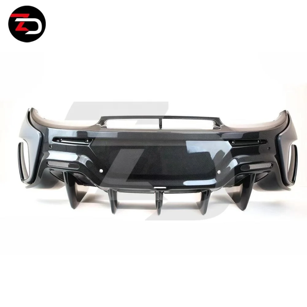 600LT style body kit For Mclaren 540C 570S 570GT With Front Bumper Side Skirts Rear Bumper Rear Engine Hood Exhaust
