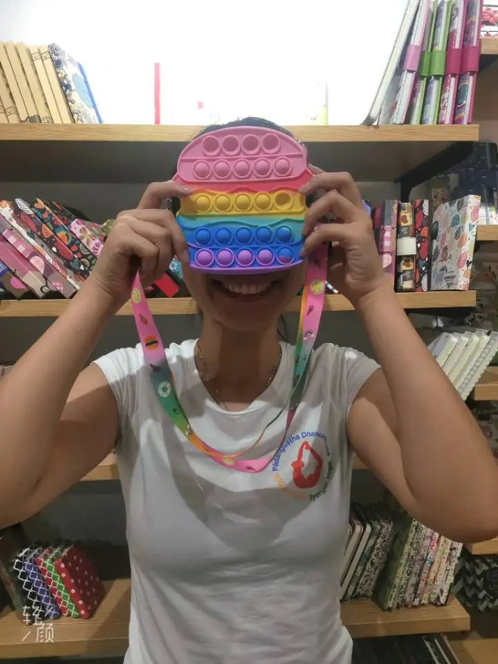 Newest Design Rainbow Silicone  Pop Butterfly&hamburger&unicorn Fidget Bag Zipper Closure fidget Cross Body Bag&Handbag