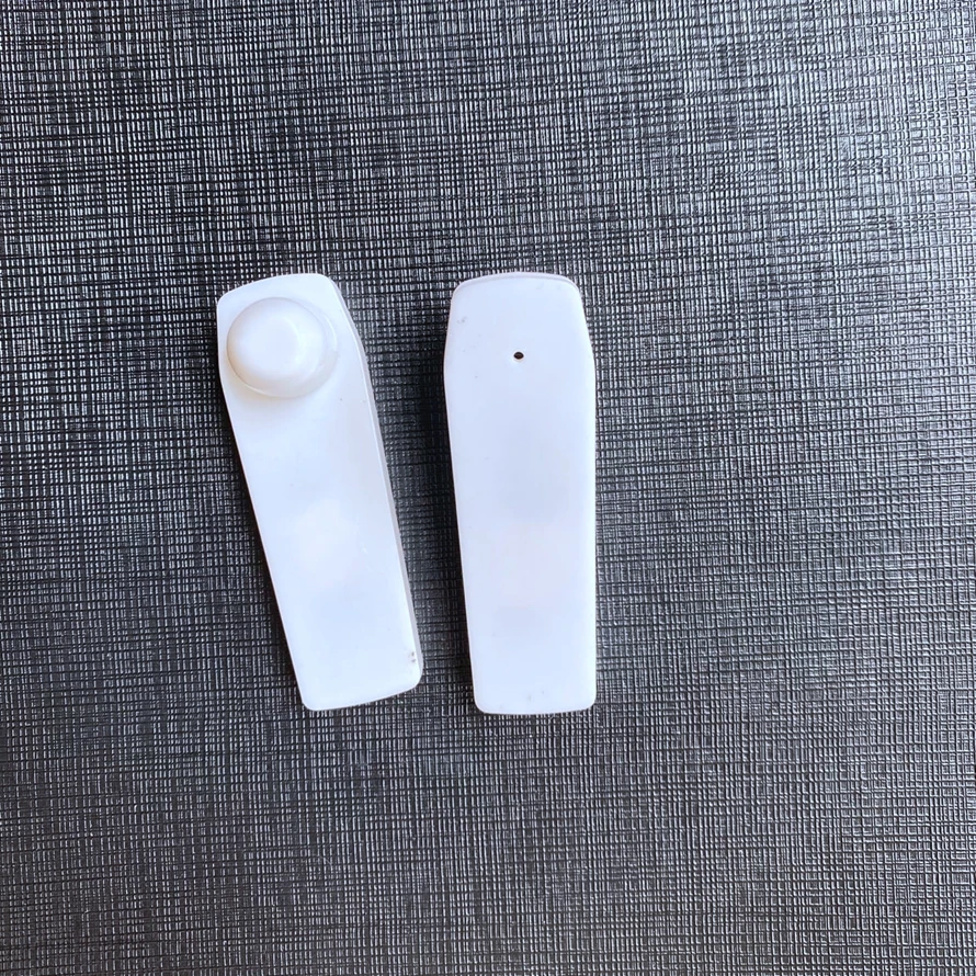 RUIFEIDI  EAS Tag Garment Magnetic Little Bat AM 58Khz EAS Security Alarm Hard Tag with Pin for Appeal Store Antitheft