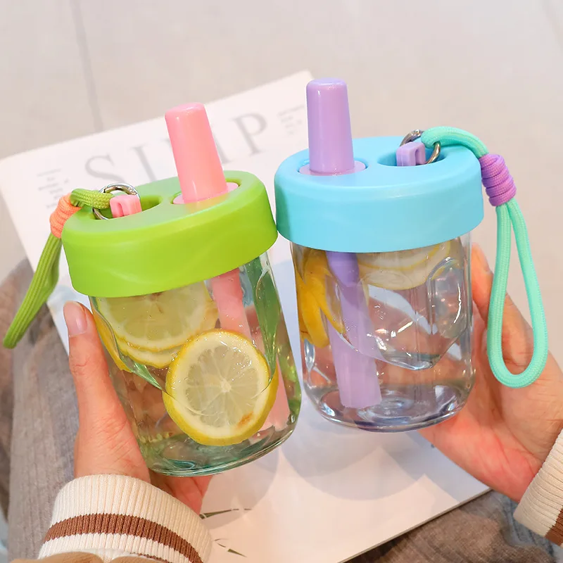 Feiyou Summer New Plastic Water Cups For Girls Wholesale Cute Children Portable Straw Water Bottles With Tea Separator Handle