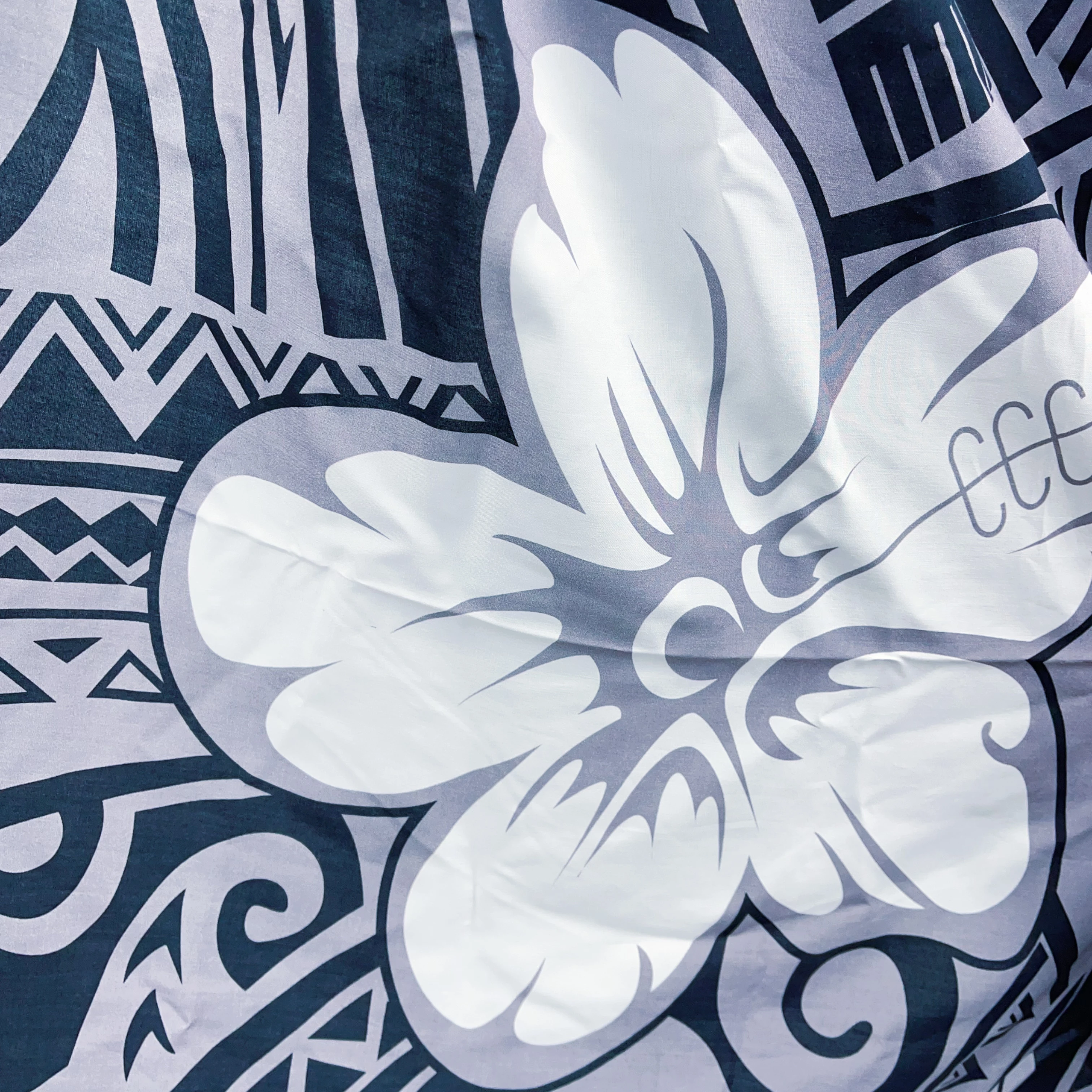 2024Best-Selling Hibiscus flower Sarongs Wholesale Factory Supply Embellished Hawaiian Lavalava sarong Top Quality Beach Sarong