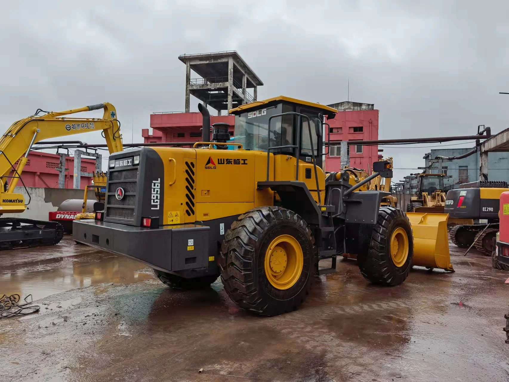 Imported second hand construction machinery liugong956l wheel loader,good working with low price