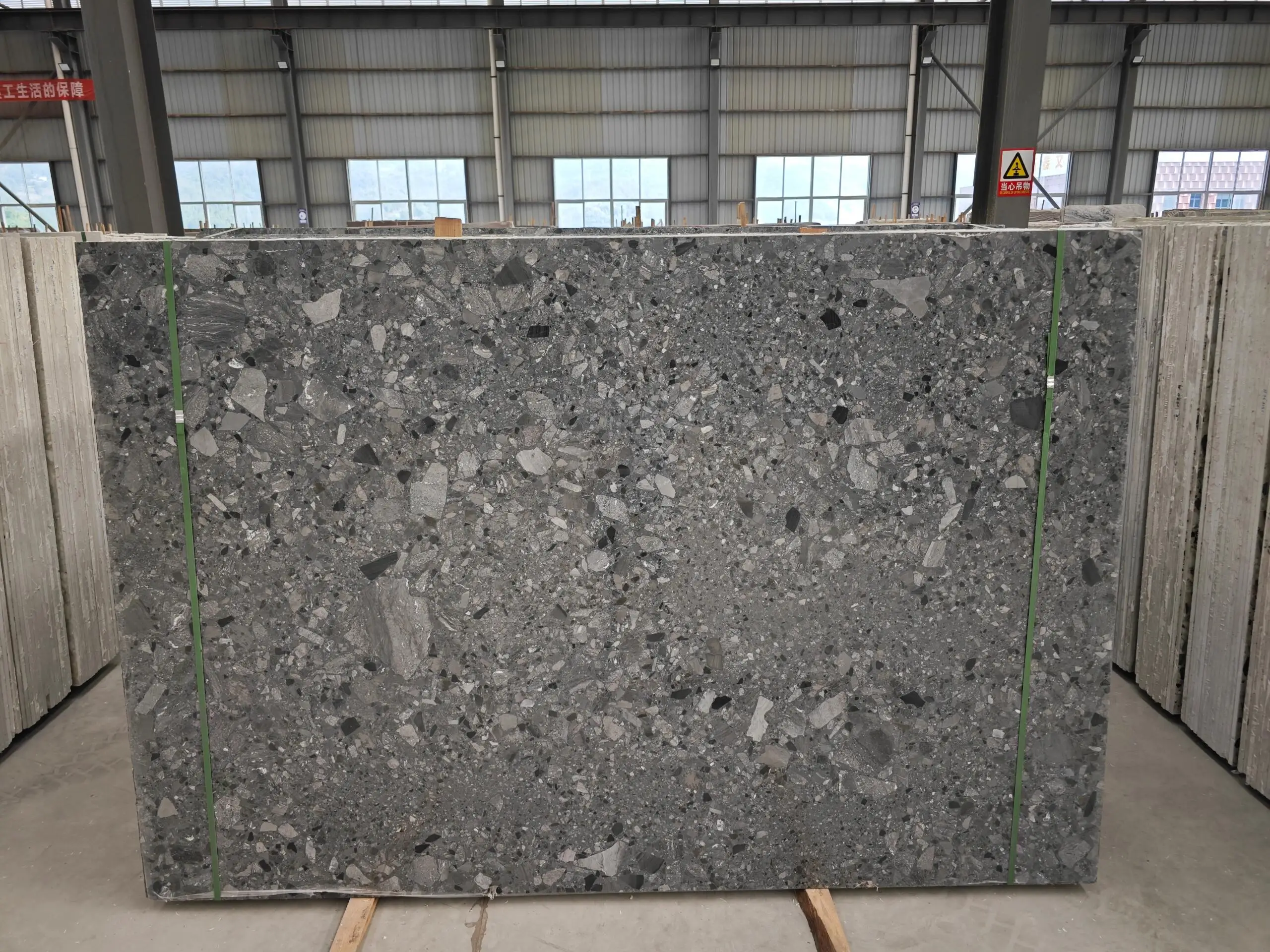 Полированные плиты терраццо из искусственного мрамора 600x1200 мм Настенная и напольная плитка для торговых центров школ больших пространств