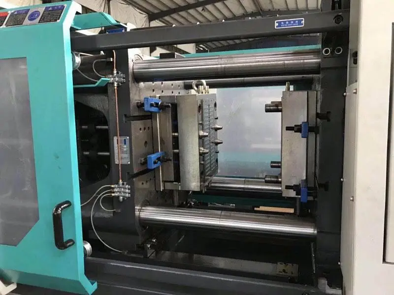 Plastic disposable syringe manufacturing machine price