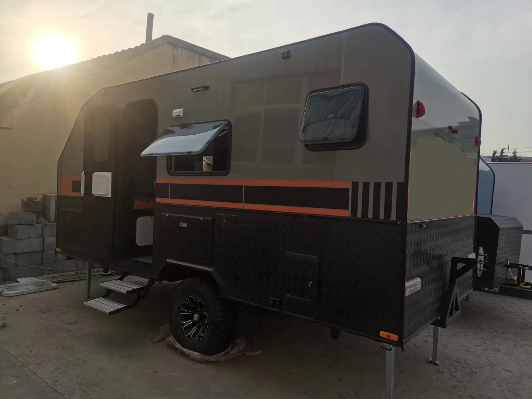 Off road Australian style Design Quality Luxury Large Travel Trailer Rv Camper  trailer caravan