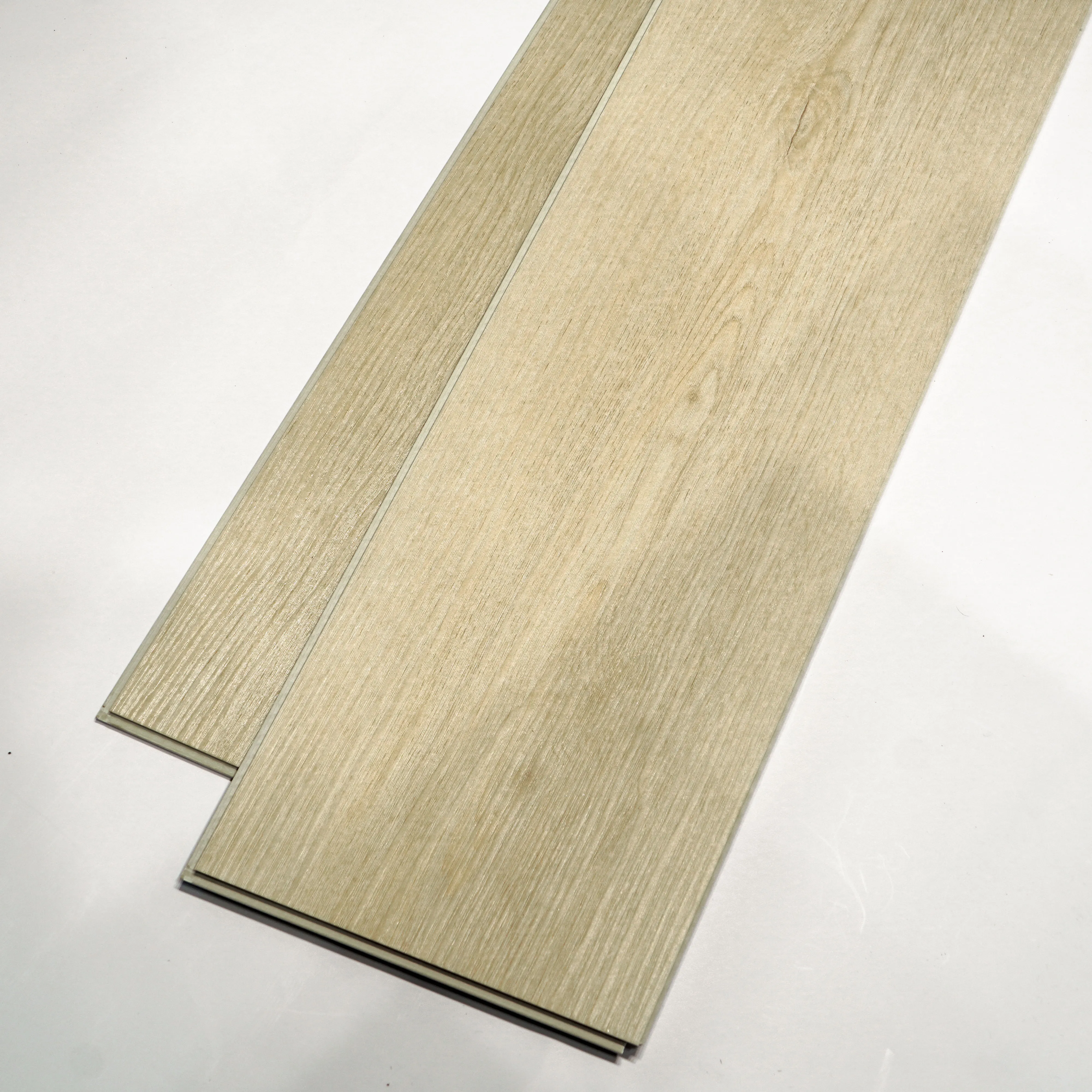 Eco Friendly Click Luxury Vinyl Plank SPC Flooring  Waterproof Hybrid Pvc Piso De Vinil