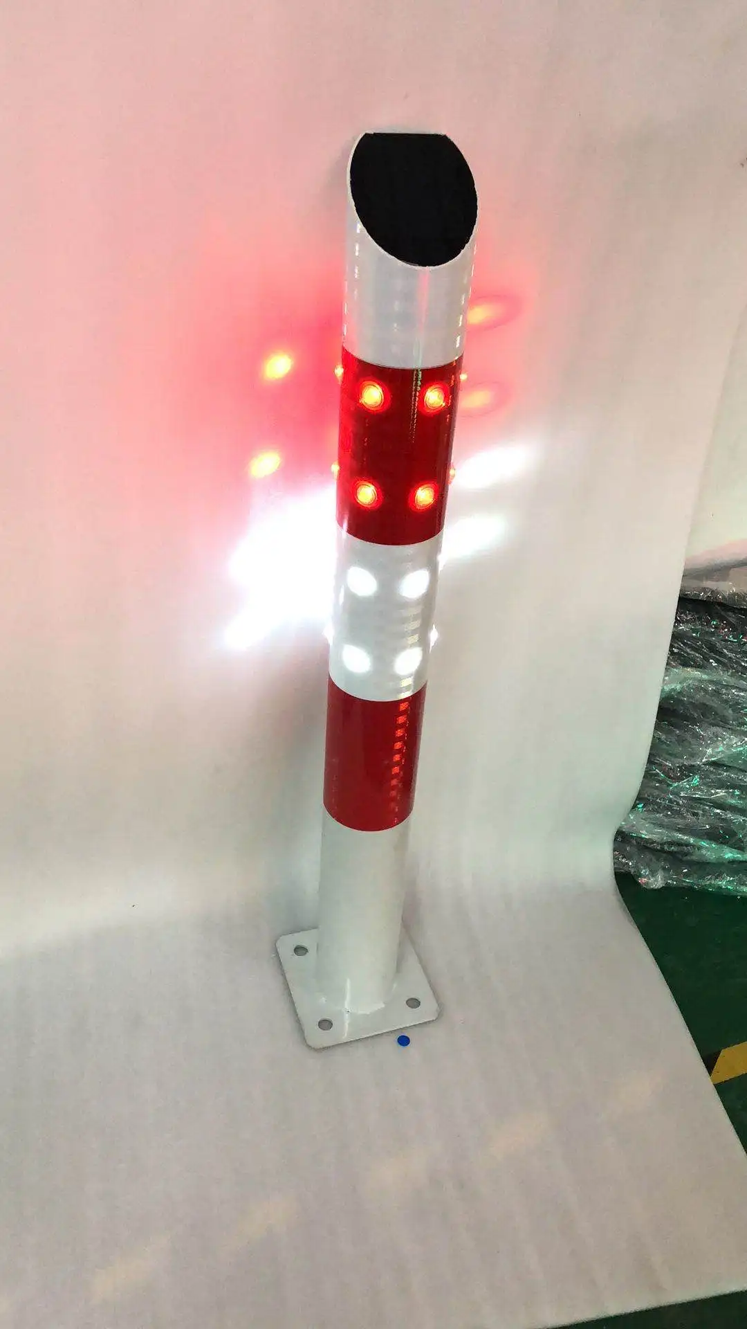 Solar Power Traffic LED Street Warning Post, LED Traffic Bollards