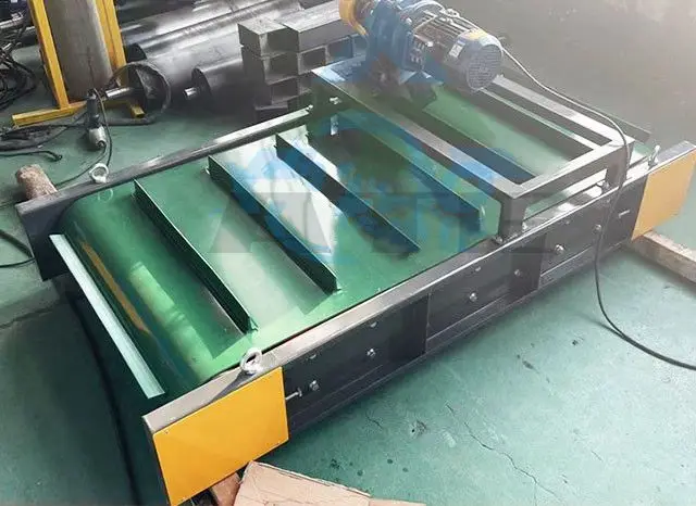 PCB boards Over Belt Magnetic Separator for renewable resource industry or mobile crushing and sorting stations.