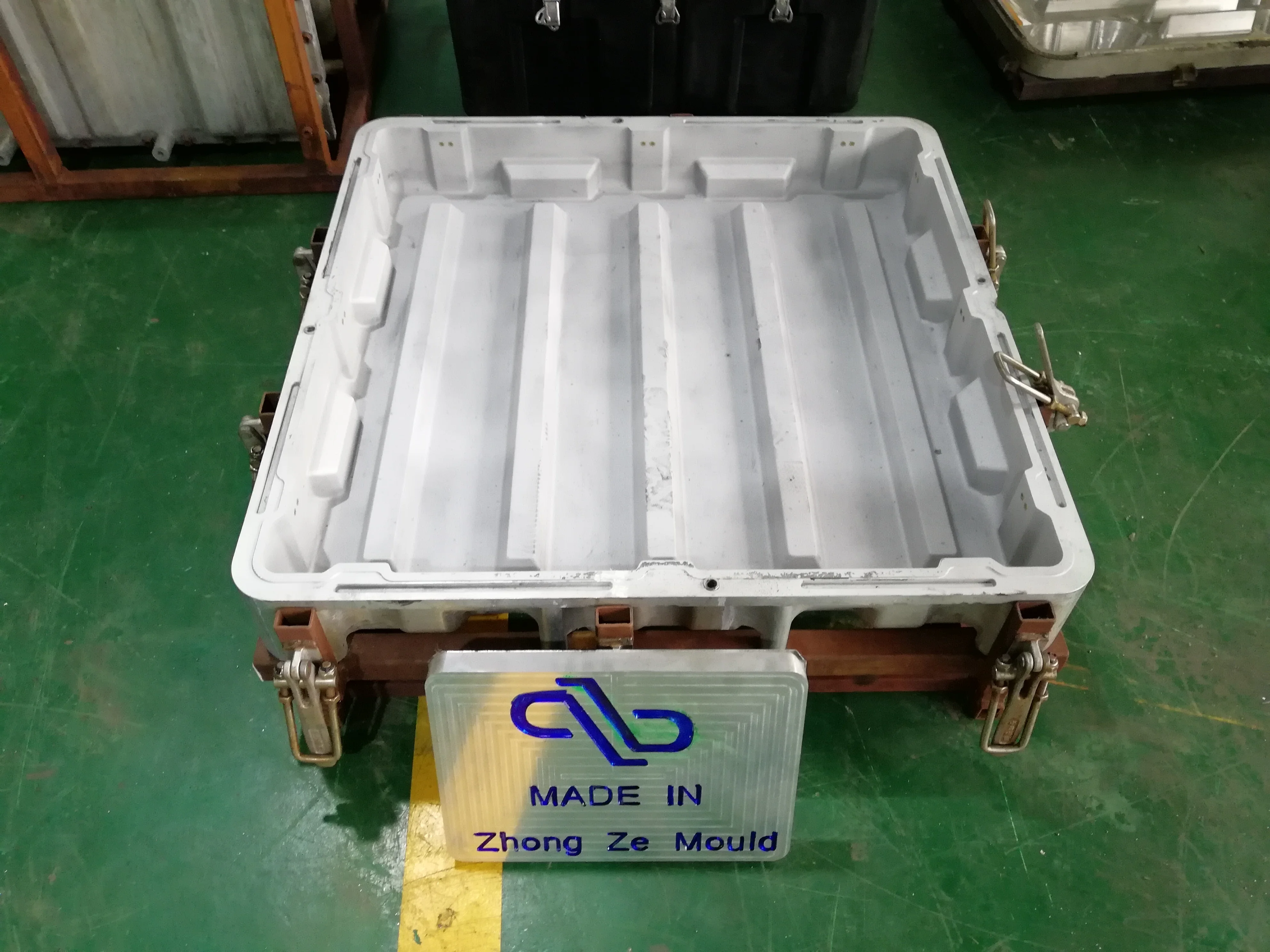 Rotomolding Molds Aluminum RotoMolding Molds For tool box