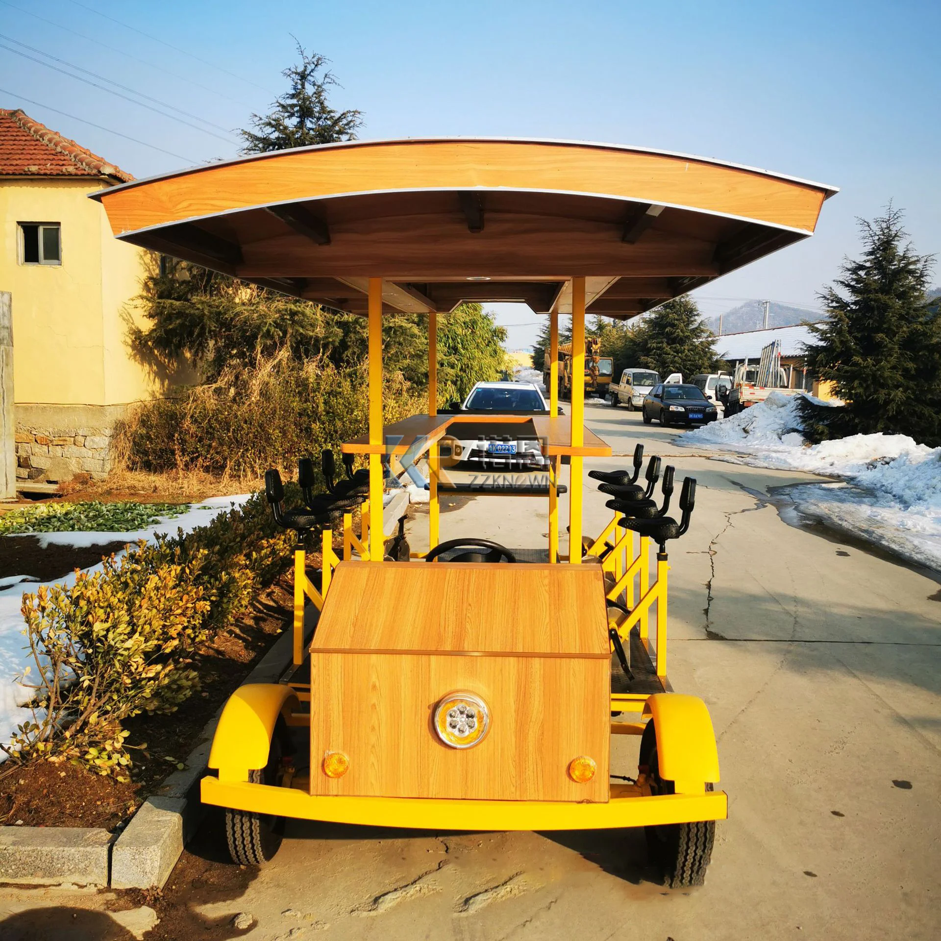 Sightseeing Car Professional High Performance Factory Supply Scenery Spot Electric Tour train Tourist Shuttle