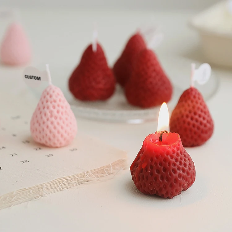 Cute Red Pink Strawberry Home Decor DIY Handmade Mini Scented Candles Fruit Aroma Soy Wax Decorative Candle for Table Photo Prop