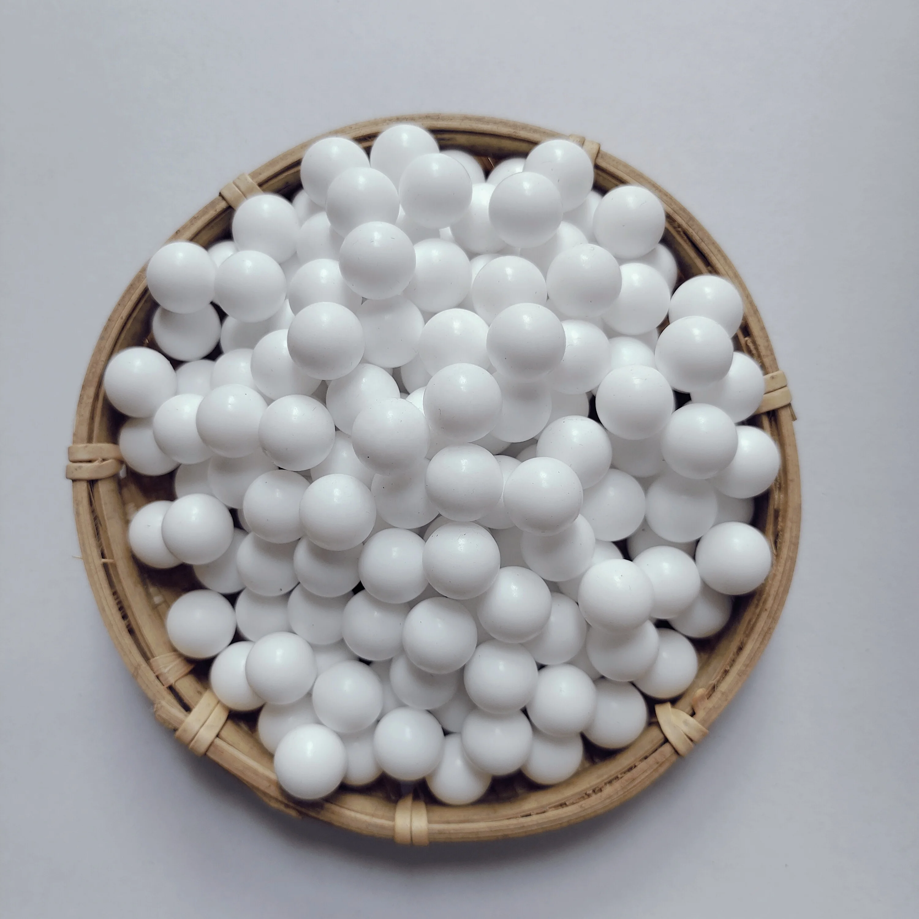 Factory direct sale white hard 12.7mm PTFE plastic bearing ball