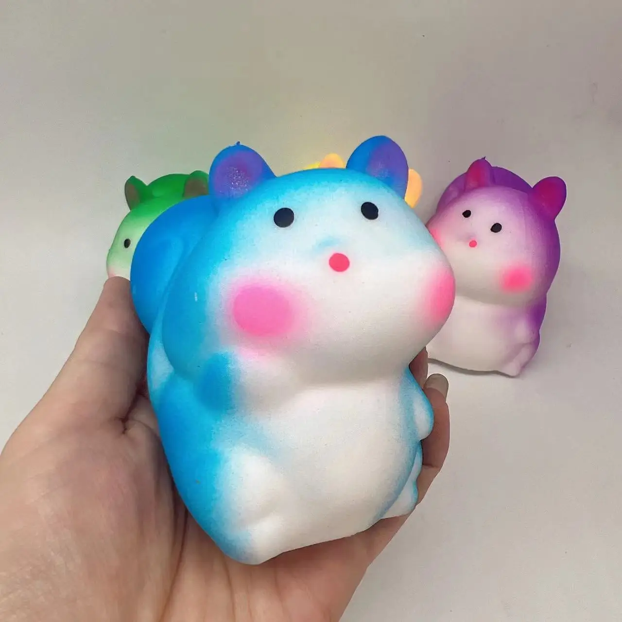 TPR Soft Toy Cute Squirrel Stress Toy Fidget Squeeze Animal Funny Toys for Girls Boys Adults Stress Relief