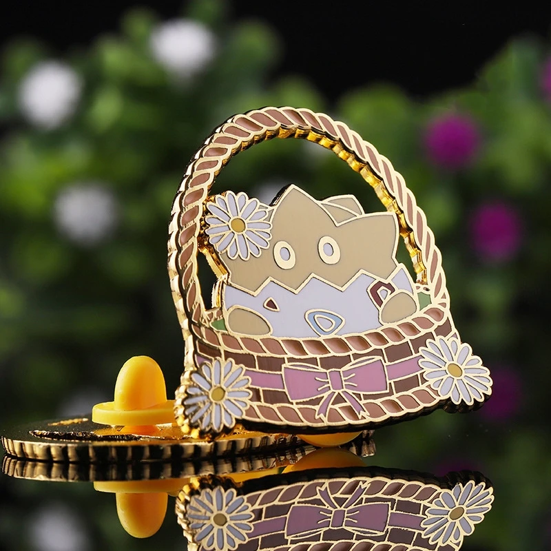 Factory Wholesale Bulk Brooch Custom Soft Hard Enamel Pin Brass Metal Pin Gold Plating Metal Crafts Lapel Pin Badge