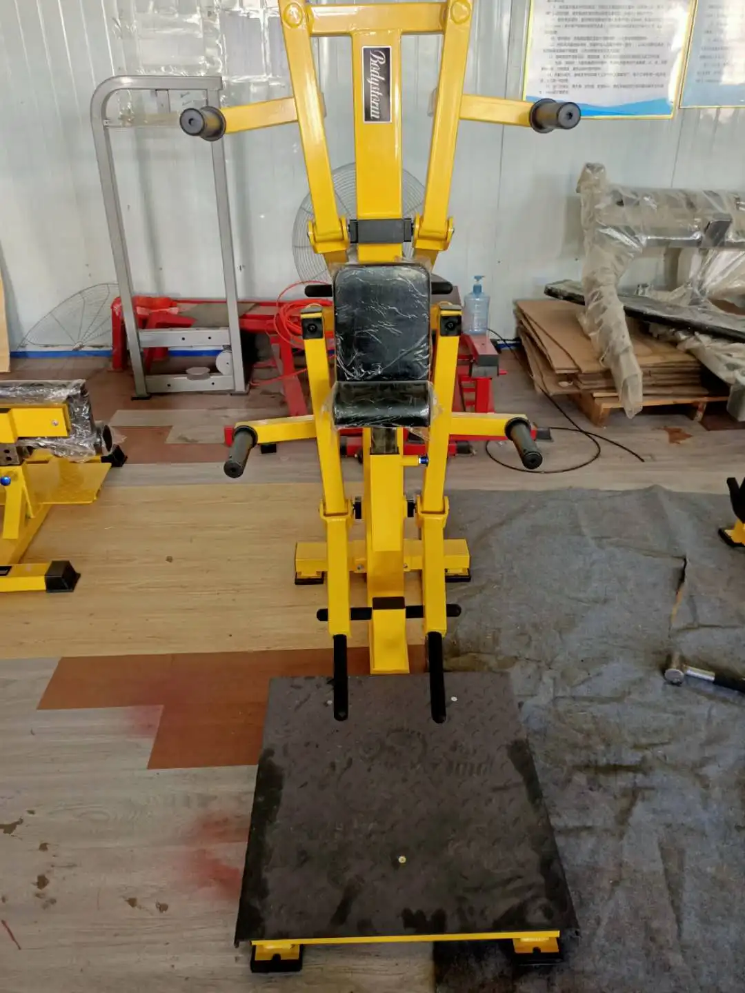 commercial gym equipment Side Standing Shoulder Press Machine Plate Loaded Gym Fitness Equipment Standing Side Lateral Raise