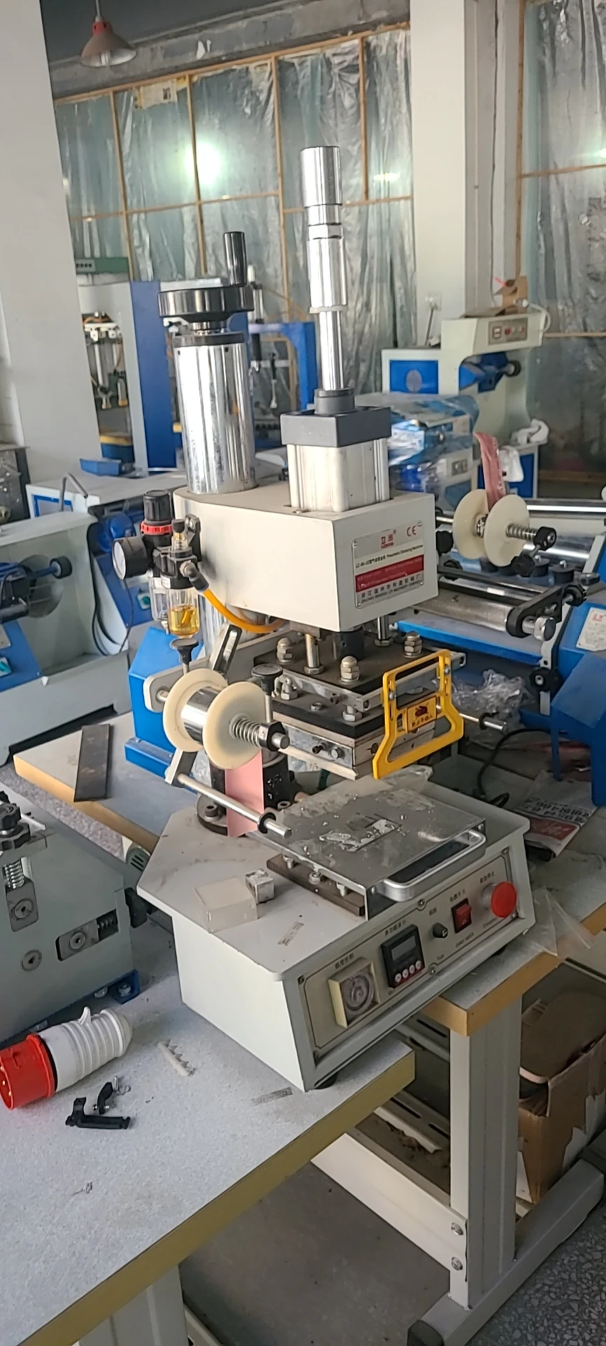 LZ-90-2D Pneumatic Heat Stamping And Drawing Machine/hot stamping machine With Low Price