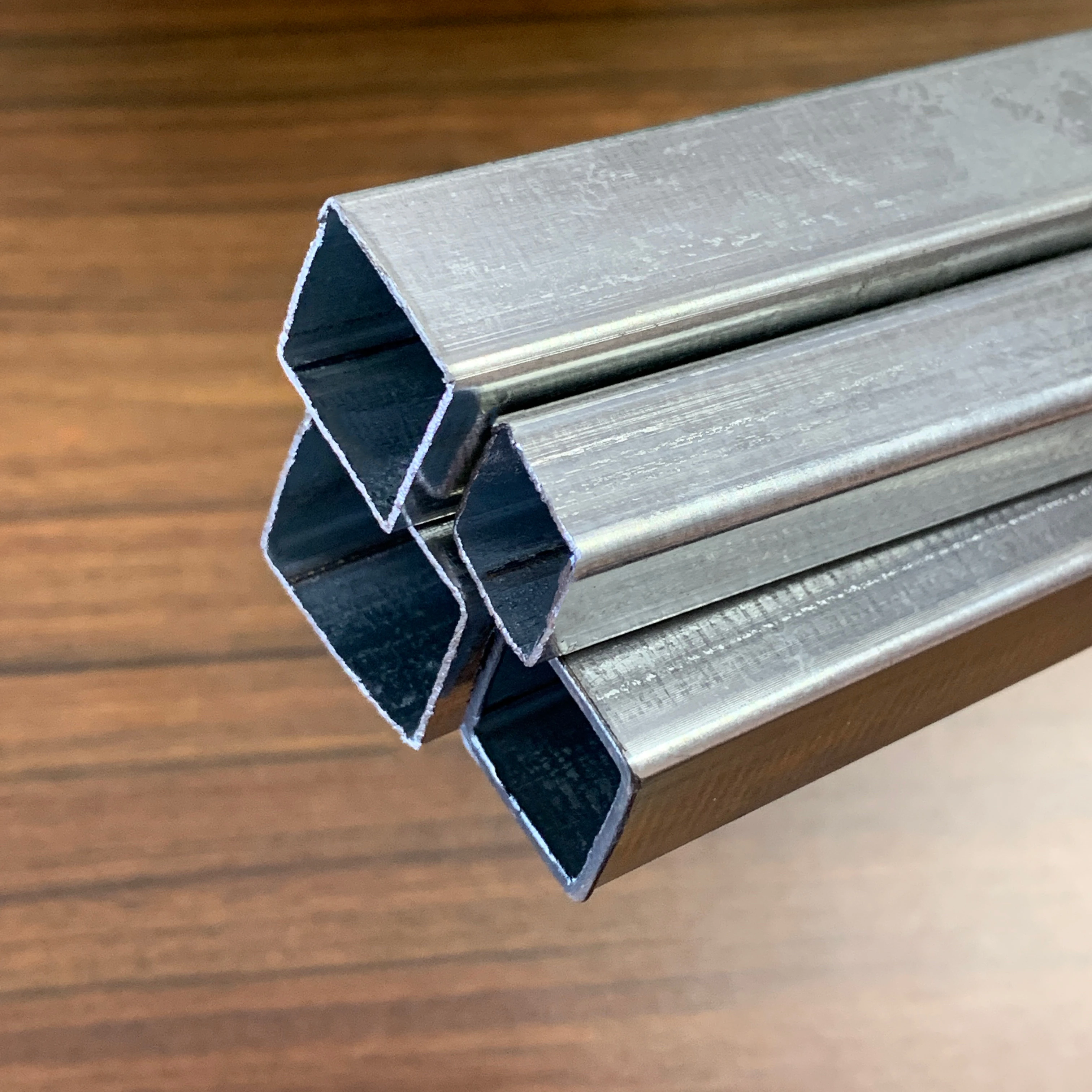 Wholesale High Quality New Metal Building Materials Dipped Galvanized Steel Pipe Pre-Galvanized Stainless Steel Tube Low Price