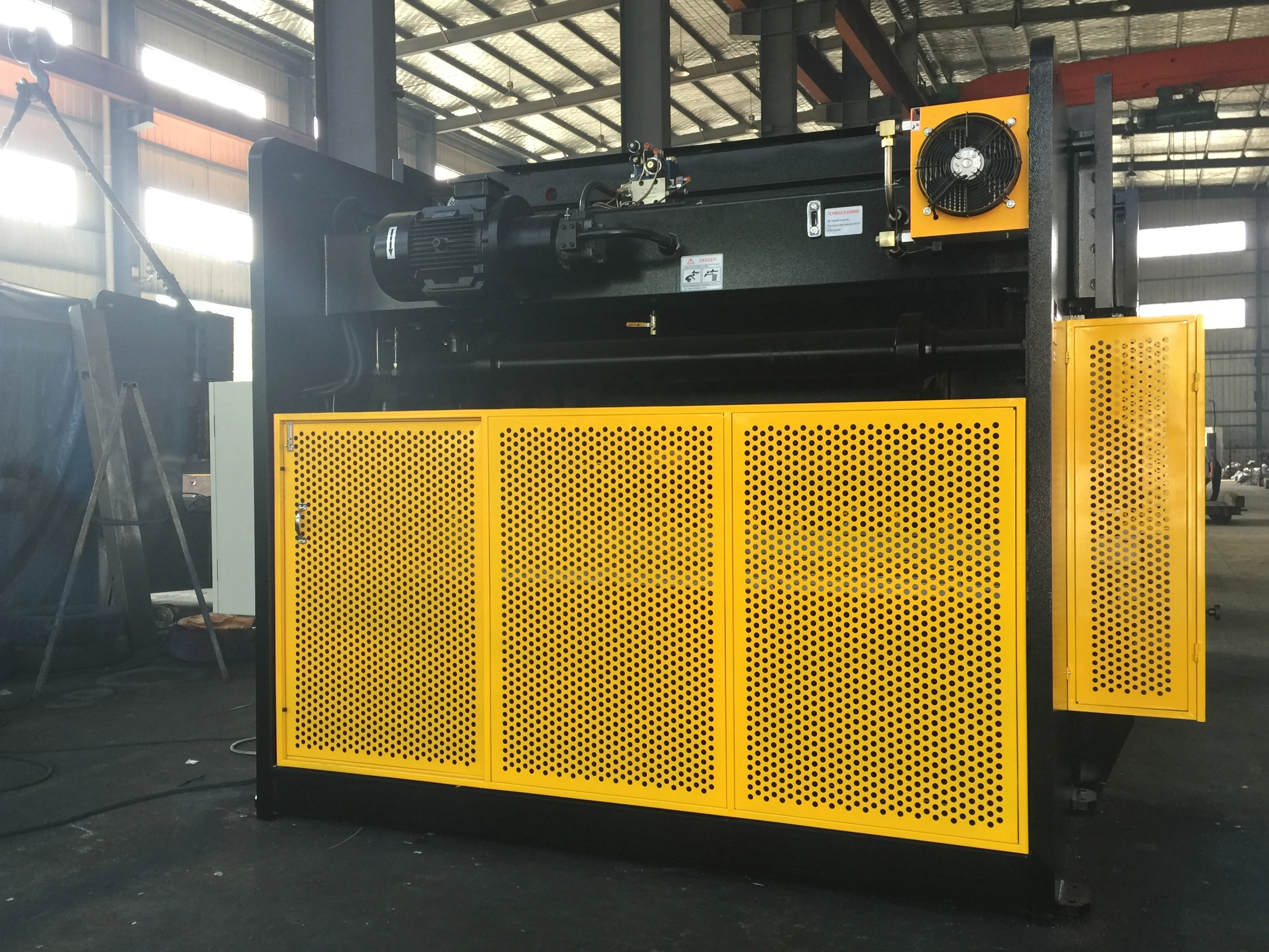 
GOODS IN STOCK WC67K 160 ton 3200mm Economical Nc Hydraulic Press Brake Machine automatic bending with cheap price E21 