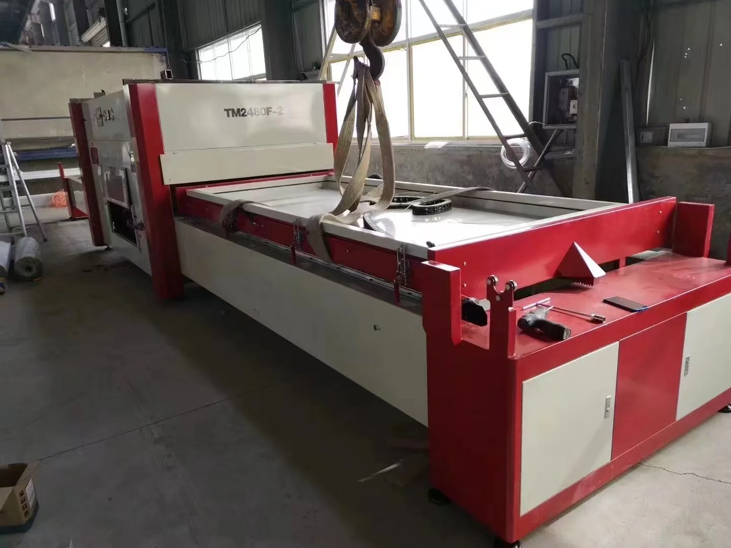 LD Machinery TM2480 automatic vacuum forming negative pressure pvc film laminator suction machine for door sheet door plank