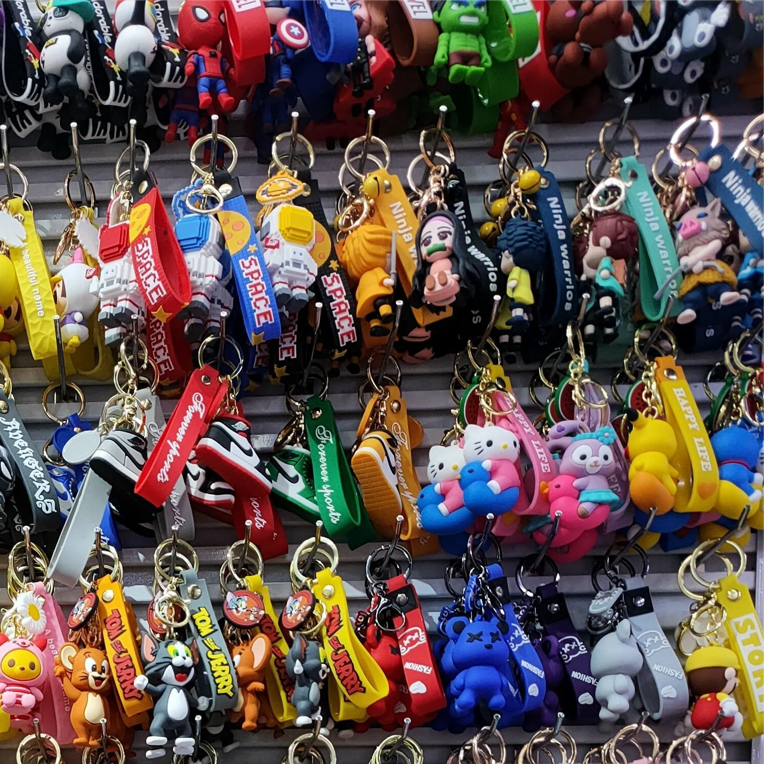 3D cartoon anime personalized customization PVC keychain rubber car keychain doll backpack pendant promotion keychain