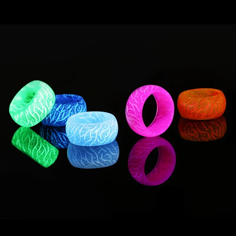 Best Selling Jewelry Unisex Colorful Resin Glow In The Dark Rings Luminous Ring