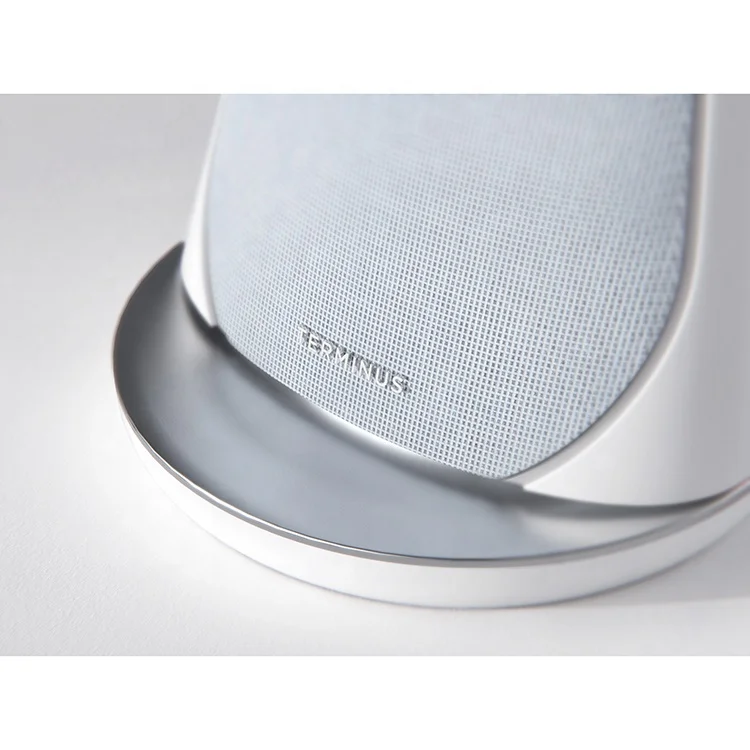 New World Online Shopping 8-megapixel camera artificial intelligence service robot in the restaurant