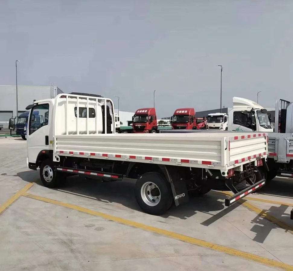 Factory Supply Sinotruk Howo 4x2 Light Cargo Truck 116HP 5 Ton Cargo Truck