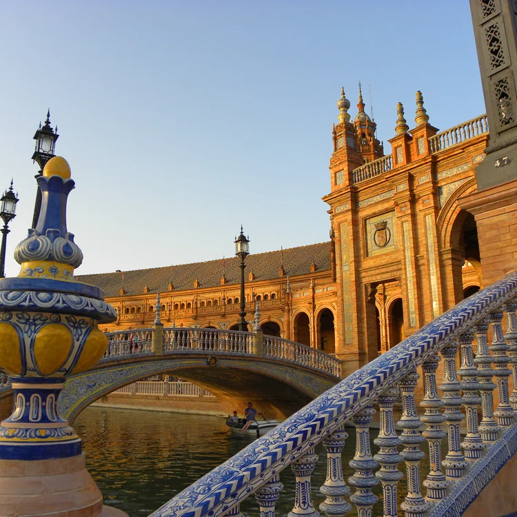 Factory custom Portuguese style railing post grouting molding under glaze blue and white painting in glaze paper decal hand post