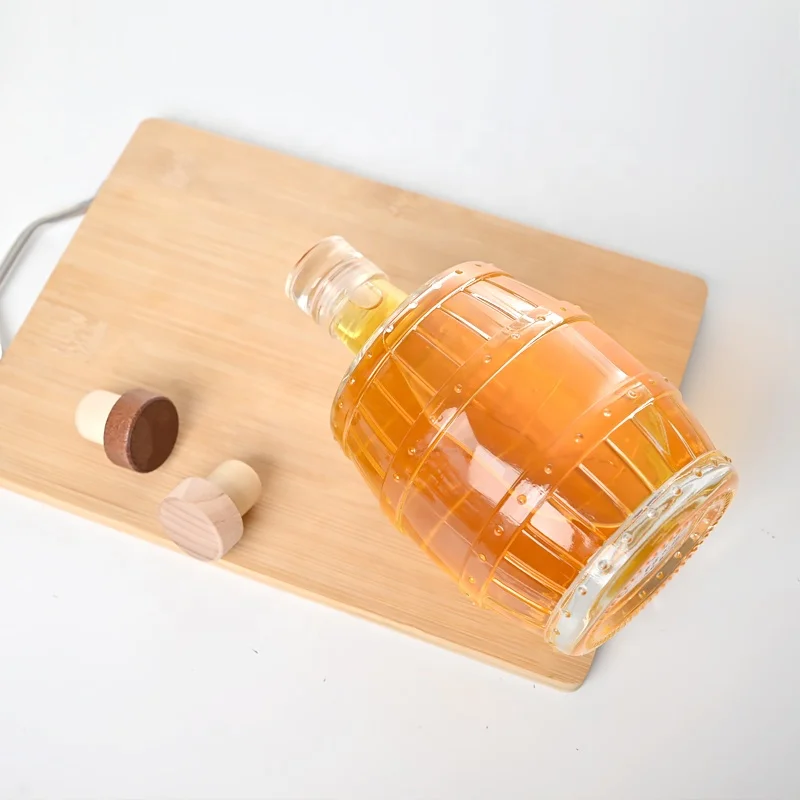 New Design Vodka Bottle Wine Packaging 500ml Glass Barrel Wine Glass Bottle with Cork