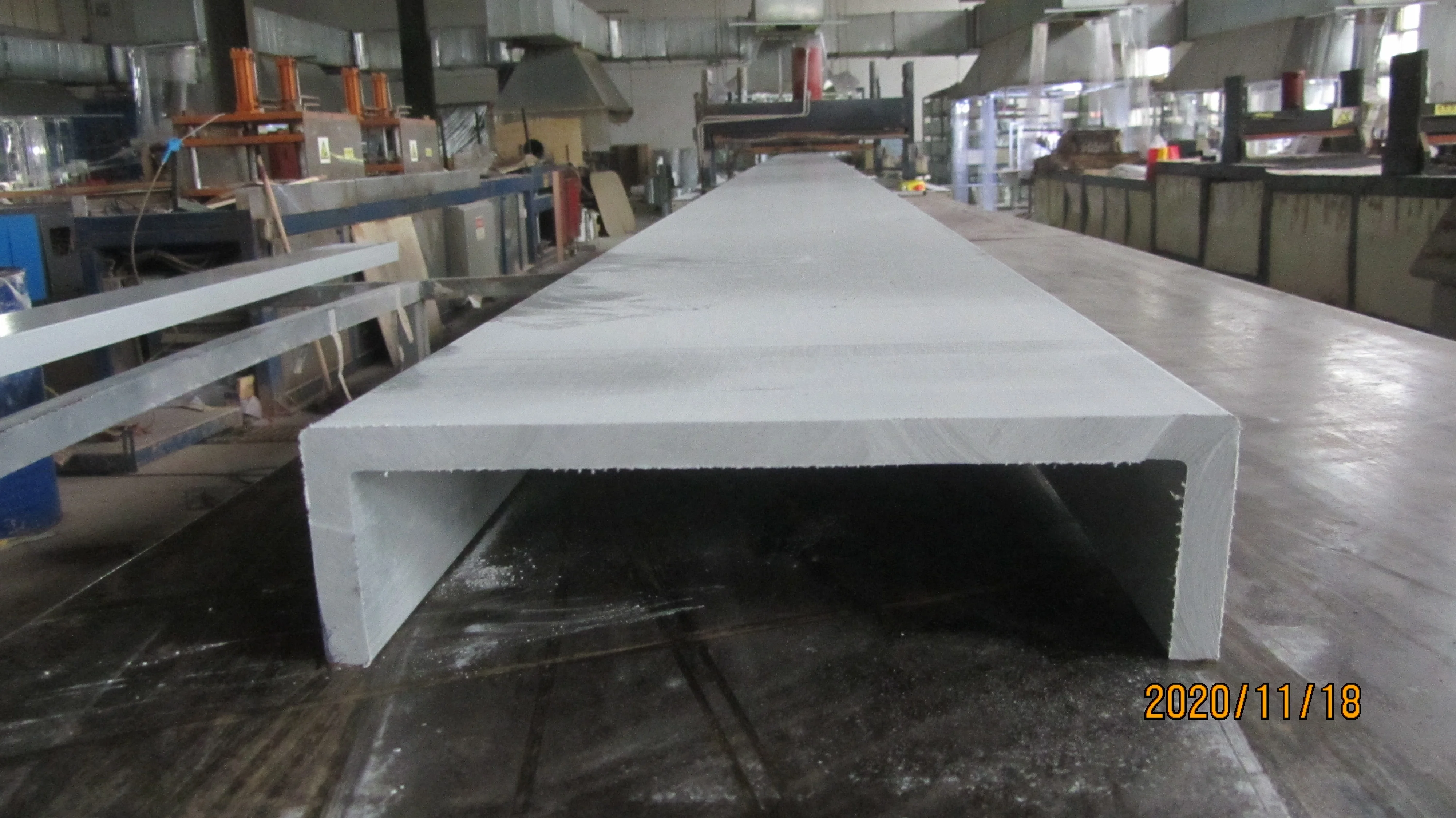 U-образный канал