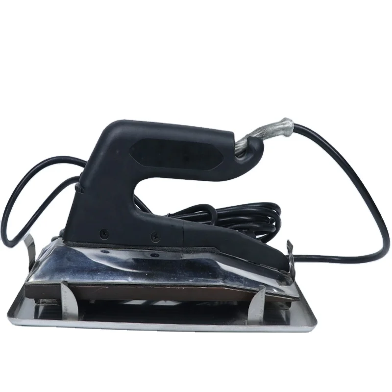 carpet tools (carpet kicker & iron)