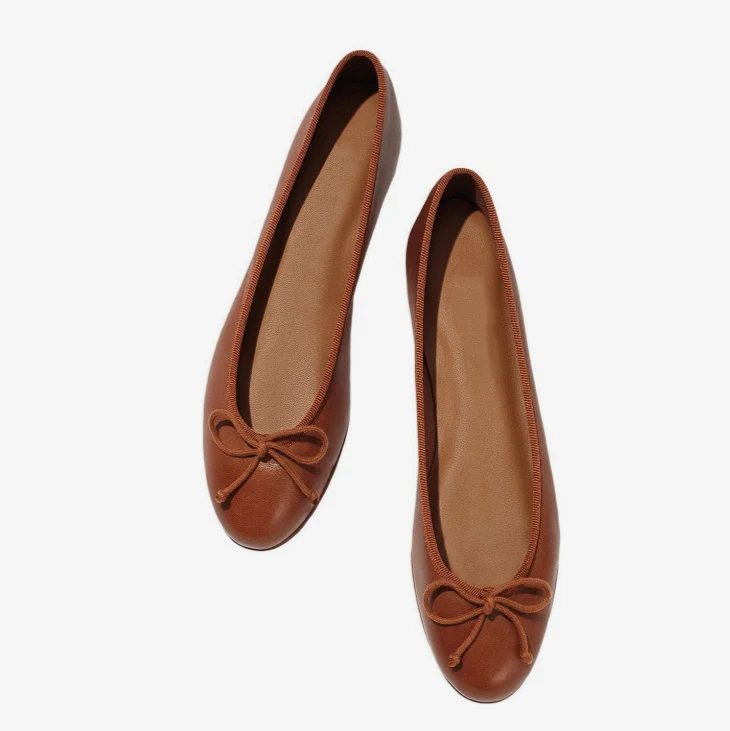 Hot sell classical genuine leather flats accept customized OEM shoes women ladies flats