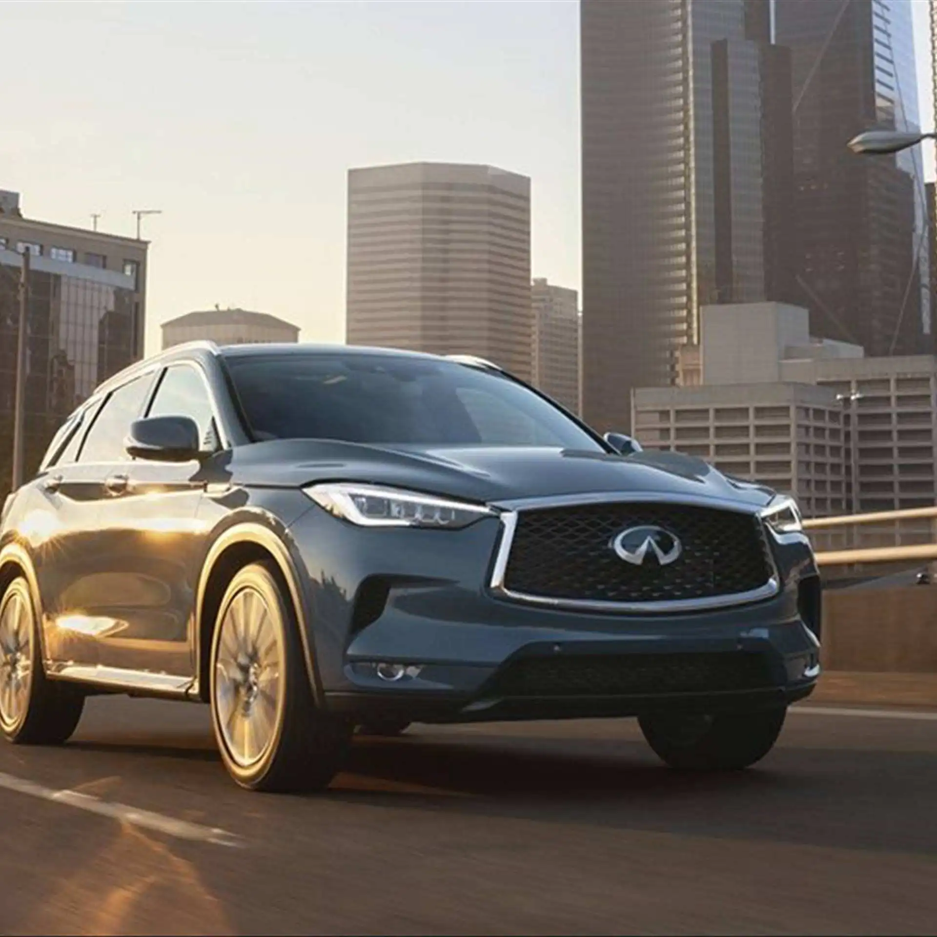 2022 в наличии со скидкой INFINITI QX50 2 0 T 4WD флагманская серия 5-дверный 5-местный внедорожник полный диапазон бензиновый автомобиль для б/у