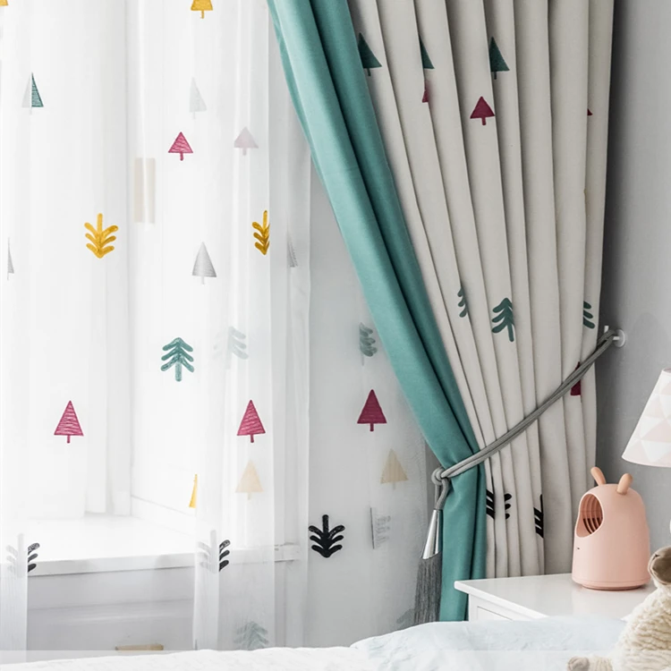 Шторы с вышивкой