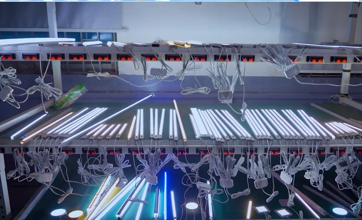 Светодиодная лента для шкафа с датчиком движения 12 В оптом