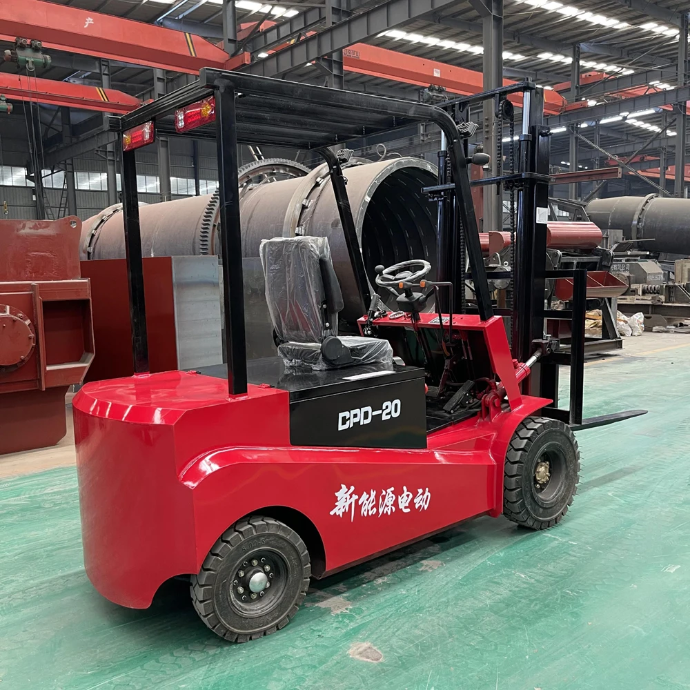 2T electric forklift industrial transport vehicles are used for the transportation of large storage objects