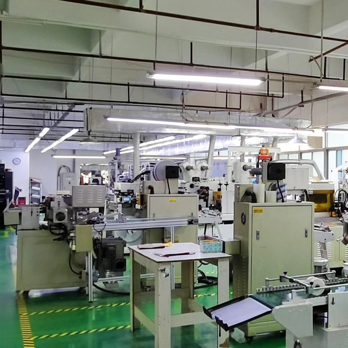 Self Adhesive Label Airline Rfid Baggage RFID UHF Label Sticker thermal paper baggage tag.