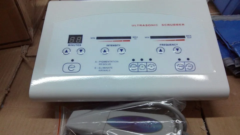 Professional ultrasonic facial skin scrubber