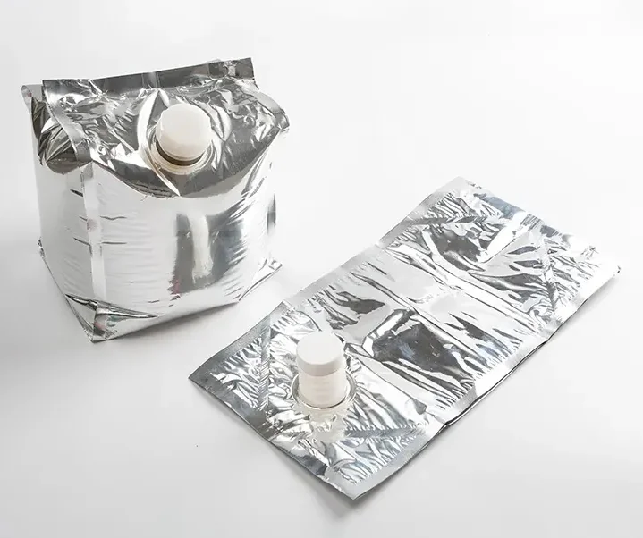 cubic type metallic bag in box.png