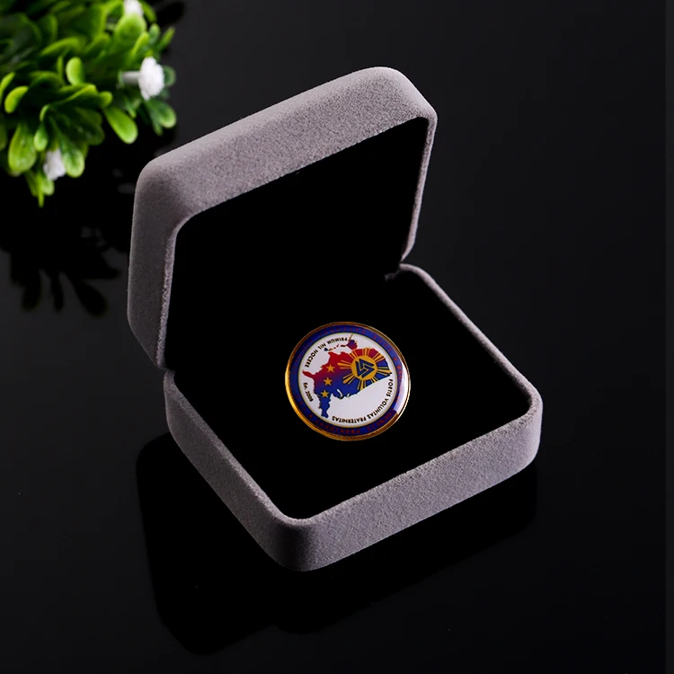 Personalized Resin Epoxy Name Tag Badge Custom Enamel Lapel Pins Logo Uae National Day Gift Saudi Arabia Magnets Pin Wholesale