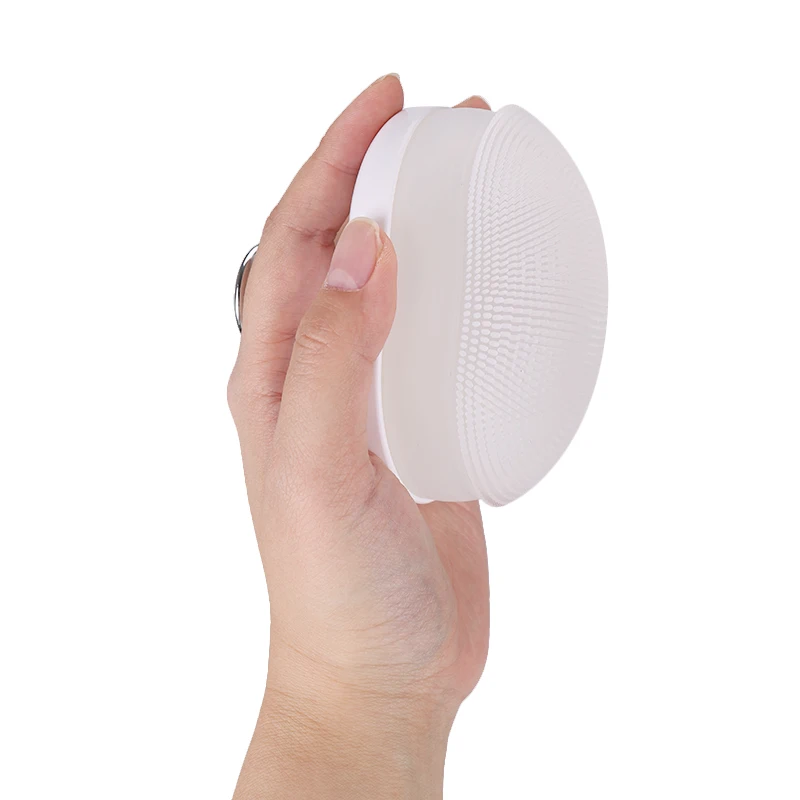 New Concept Silicone Exfoliating Scrubber Super Soft Air Pump Facial Foaming Brush Deep Cleansing Brush for Skin Care Use