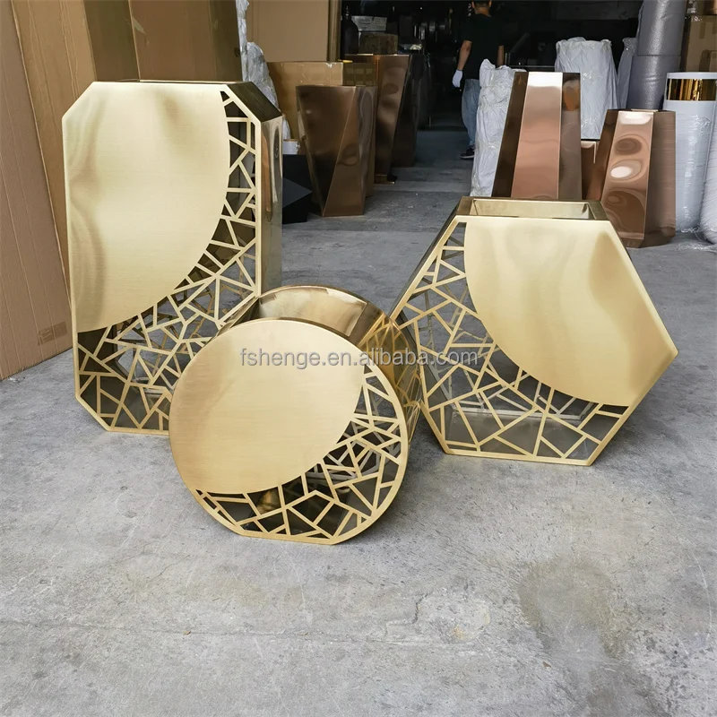 Wholesale luxury house decor metal planter gold plant pot / art decoration flower tall vase for indoor