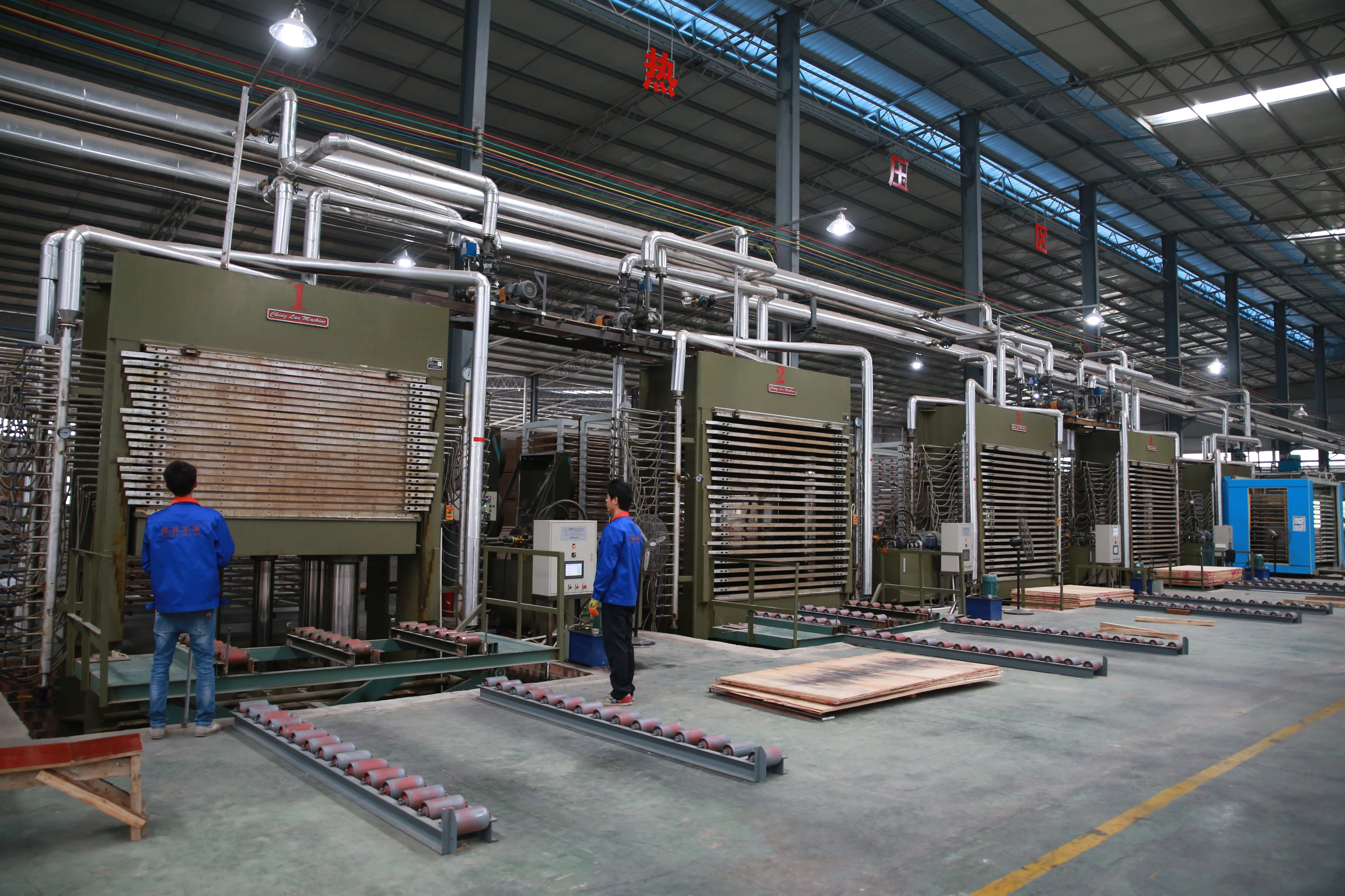 1220x2440mm Osb Plate Oriented Strand Board E0 18mm Osb Board Used To Hotel Decoration Construct