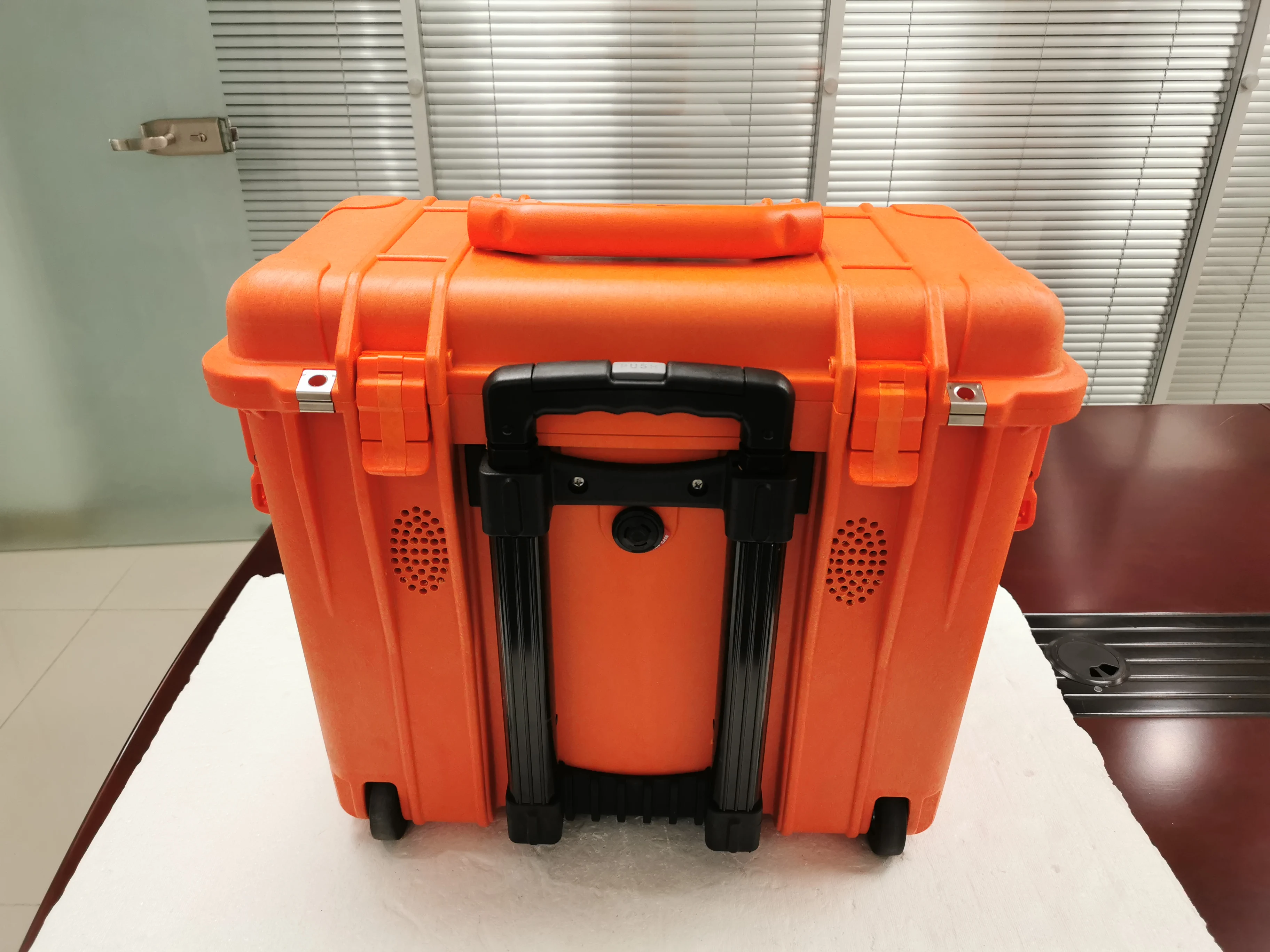 500J 1000J 2000J  0-35KV High Voltage cable fault locator tester  for  discharging signal