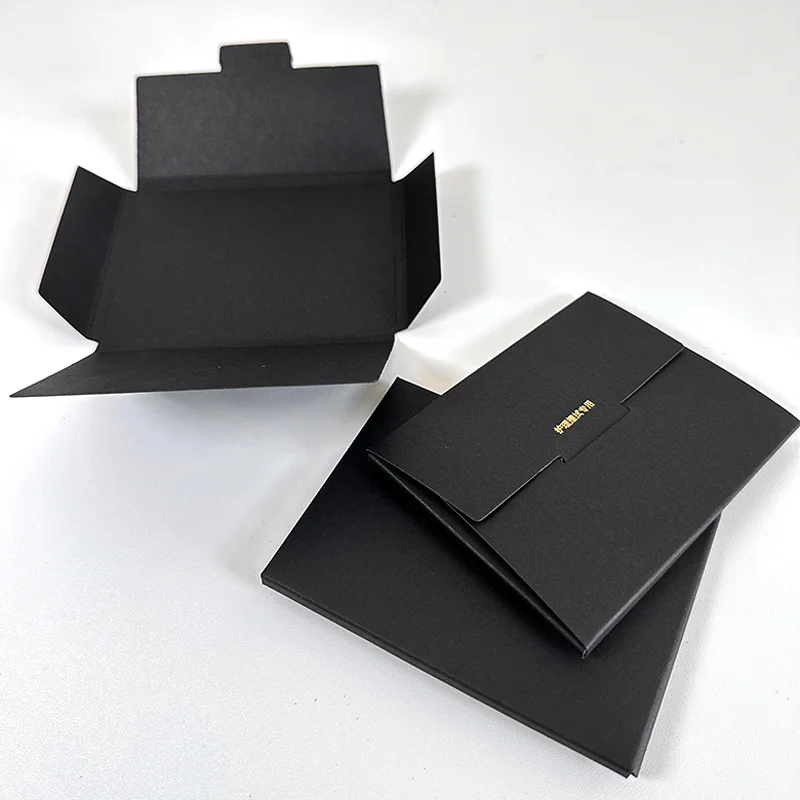 Luxury Vip Credit Card Paper Envelopes Golden Stamping Uv Spot Paper Gift Credit Card Holder Packaging Custom Envelope Box