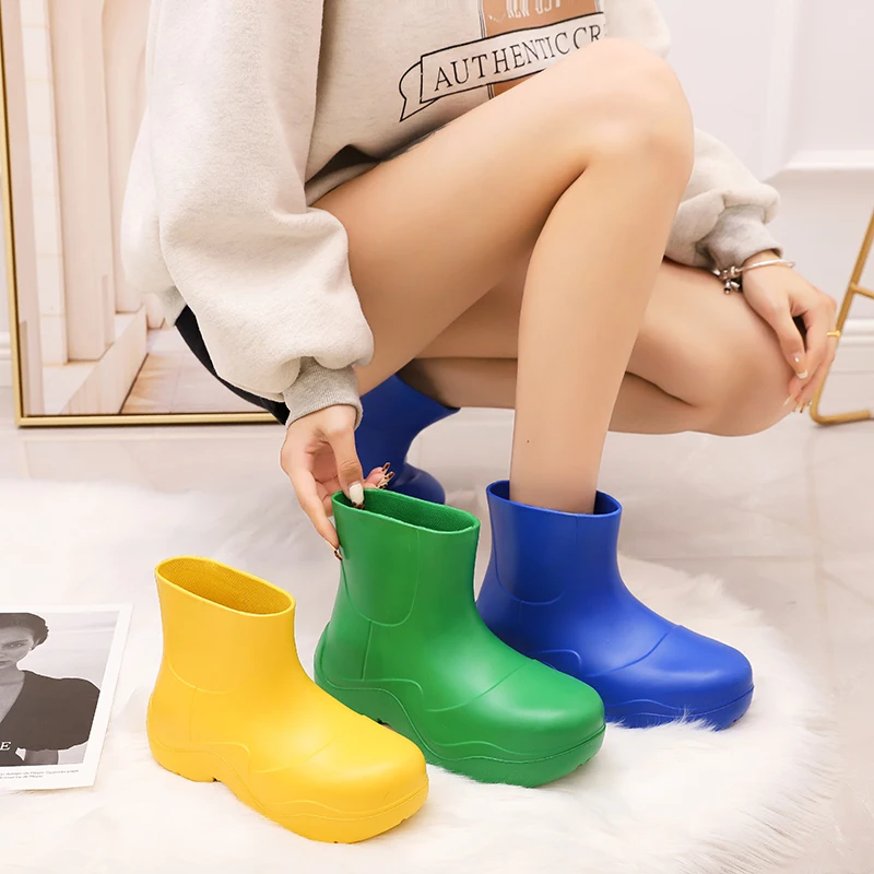 Wholesale waterproof rubber rain boots women  fashion adult ladies character eva rain boot ankle kid rain boot
