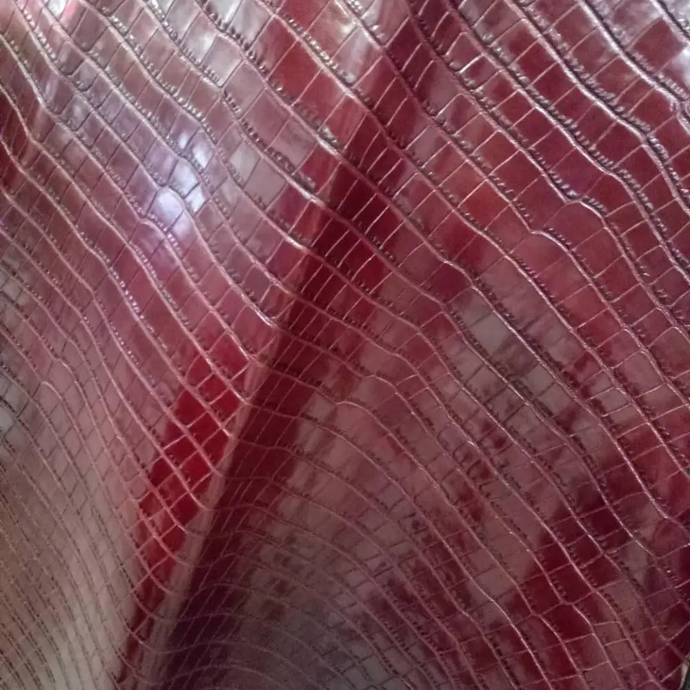 Wholesale Glossy Crocodile Embossed Vegetable Tanned Leather Real Cow Skin Material For Sofa Furniture