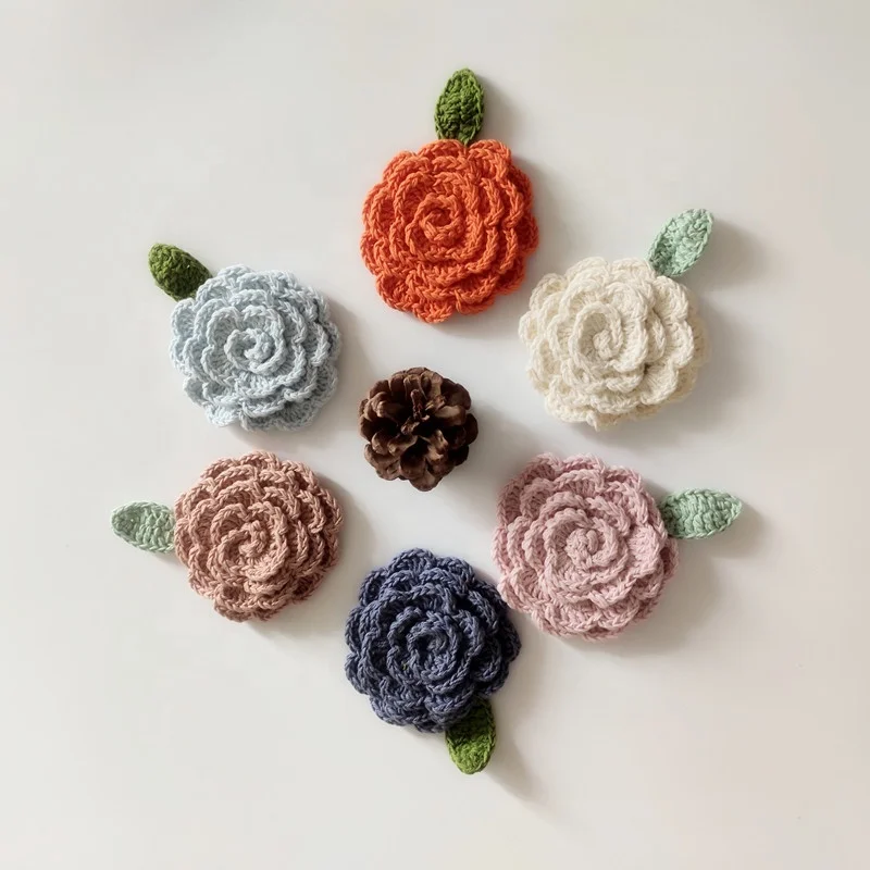 100% Cotton Yarn Delicate Finished Handmade Crochet 3D Applique Rose Flower with Leaf Bouquet Accessories