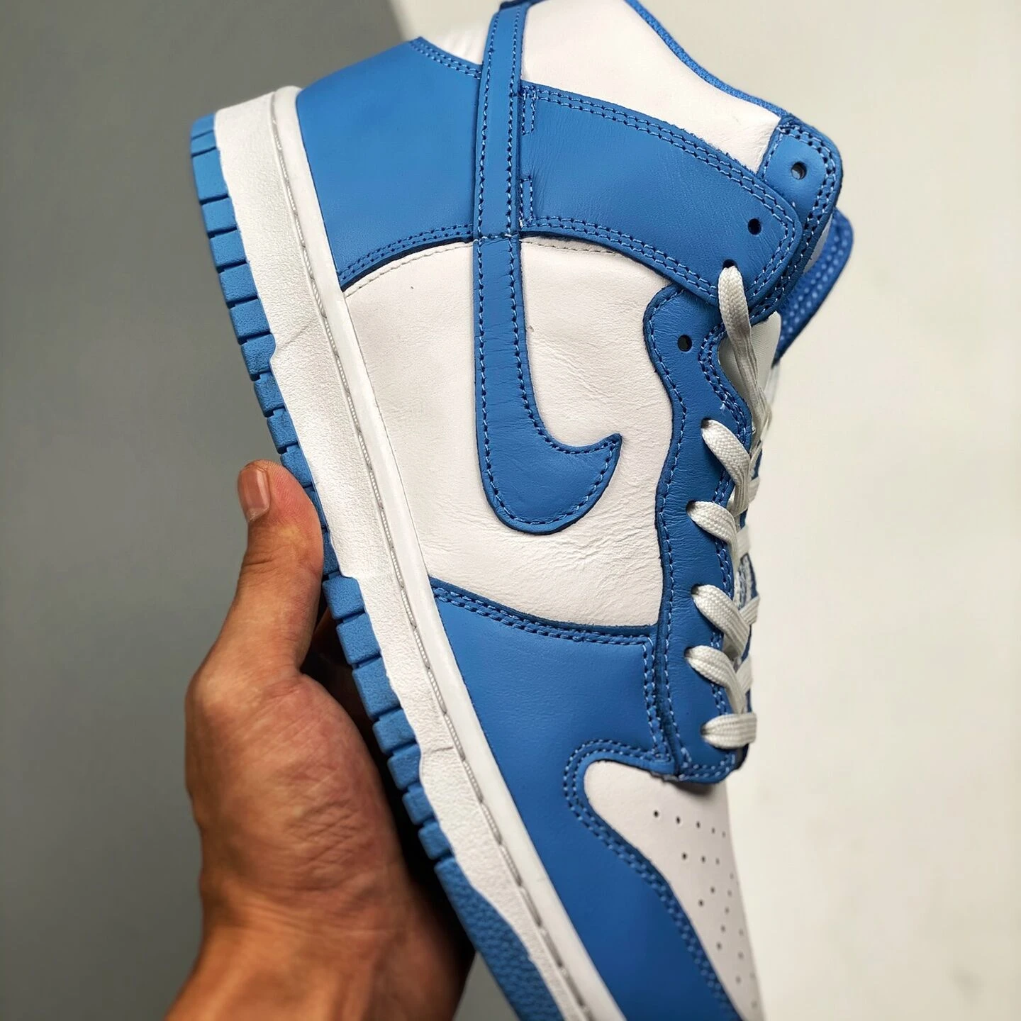 High Quality Shoes  Leather Brand A1 Retro Basketball Sports Running Sneakers Trainers